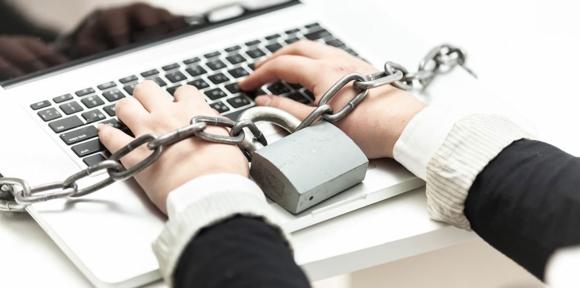 اصبحت أداة للمراقبة  وقمع حرية التعبير  .. عشر منظمات تطالب الحكومة بأغلاق منصة” بلغ”  لمراقبة المحتوى فوراً